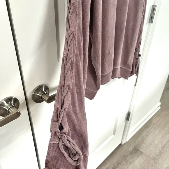 Lucky Brand Lace-Up Sweatshirt - Picture 7 of 15